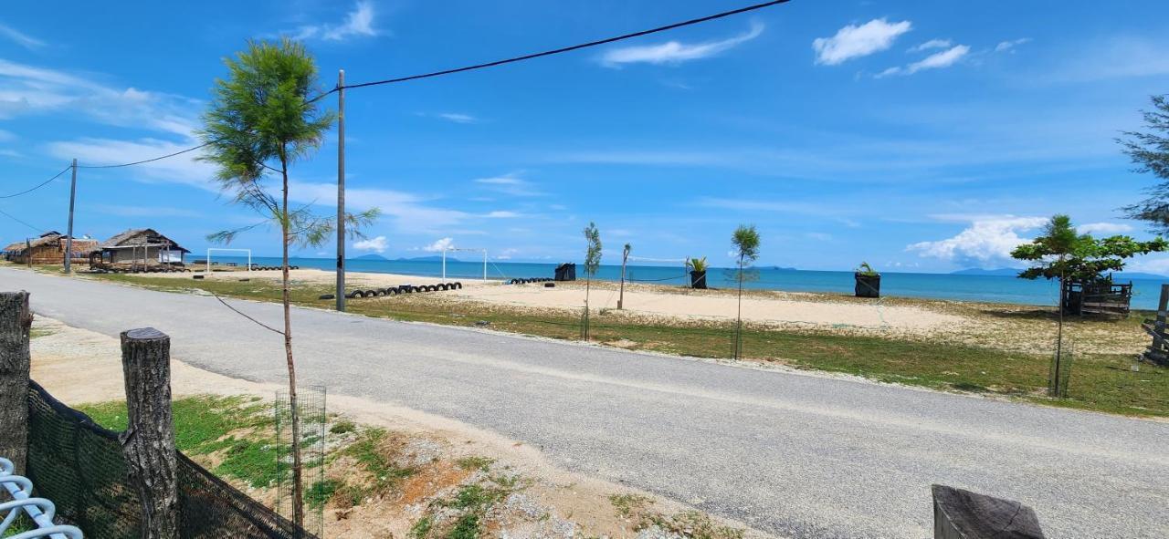 Kamalia Villas Kampung Penarik Exterior photo